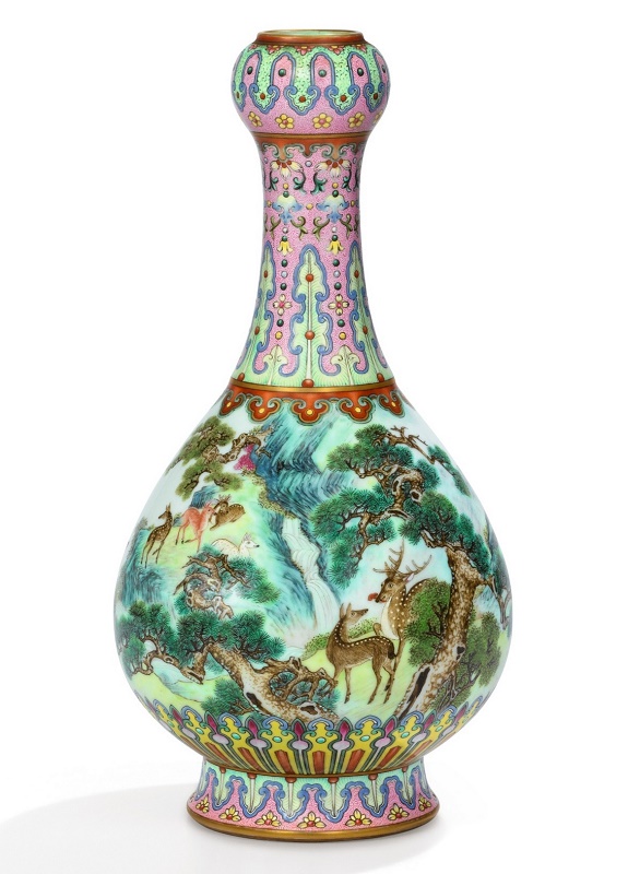 Qianlong period Yangcai Famille-Rose porcelain vase