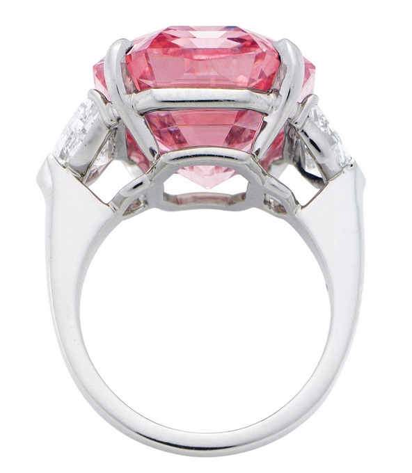 The stone is one of just five pink diomands weighing more than 10 carats offered by Christie's in its 250-year history