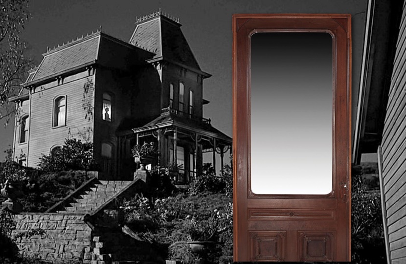 The front door to the infamous Norman Bates 'Psycho' house is expected to fetch up to $30,000