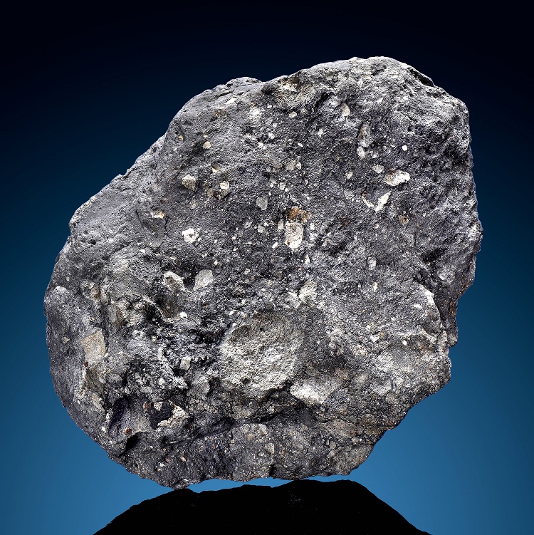 The meteorite, measuring 7 ½ inches long and weighing 6.4 pounds, was discovered in North West Africa in 2014 