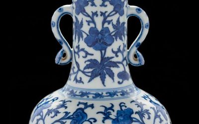 The Qianlong Chinese vase sold at Bearnes Hampton & Littlewood for £568,000