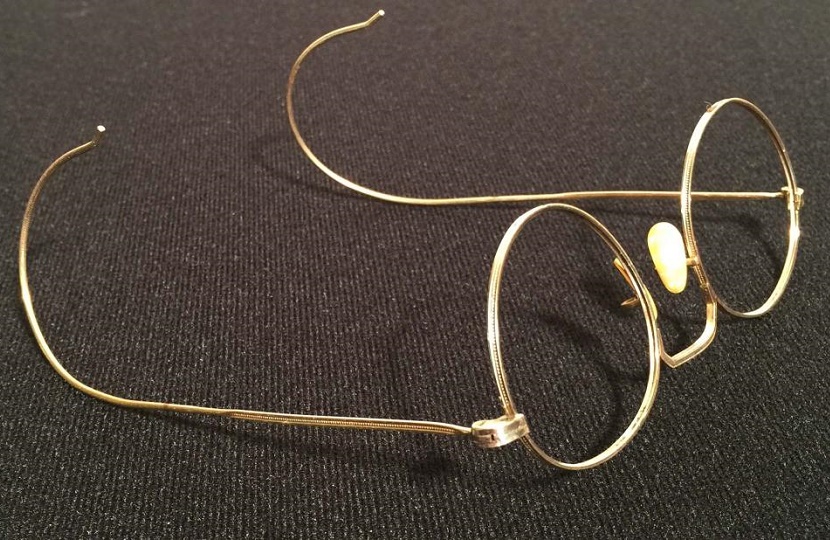 John Lennon's iconic round glasses could sell for more than $20,000 at Omega Auctions