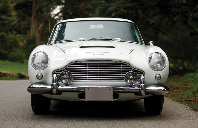 The car will be offered at auction for the first time with an estimate of up to $900,000.