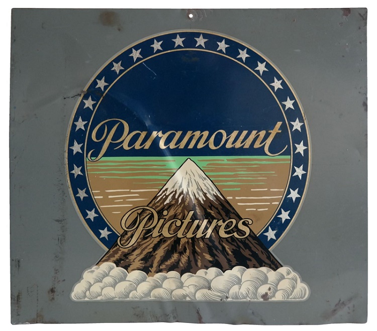 Vintage Paramount Studios vehicle logo﻿
