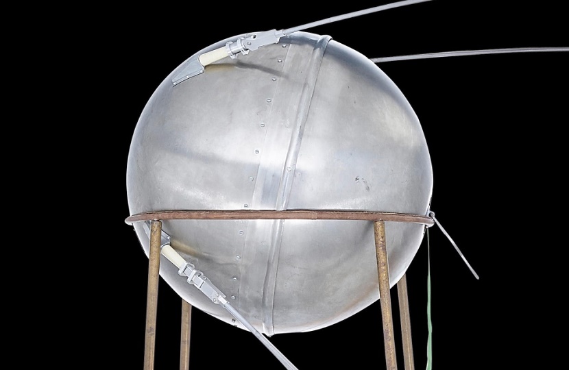 Sputnik test model to auction at Bonhams
