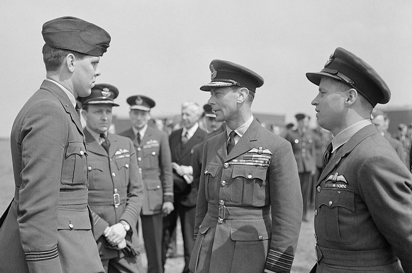 Squadron Leader David Maltby (left), pictured with King George VI (centre) and Wing Commander Guy Gibson (right) following Operation Chastise in 1943.