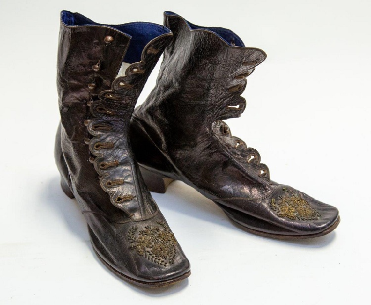 A pair of Queen Victoria's leather ankle boots (Image: Hanson's Auctions)