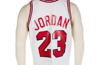Lebron James's High School Jersey Sells at Auction for $187,500