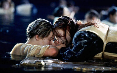 Kate Winslet and Leonardo DeCaprio in the water in the film Titanic.