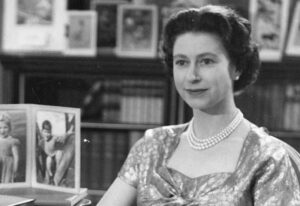 1950s photographic portrait of Queen Elizabeth II of the UK.