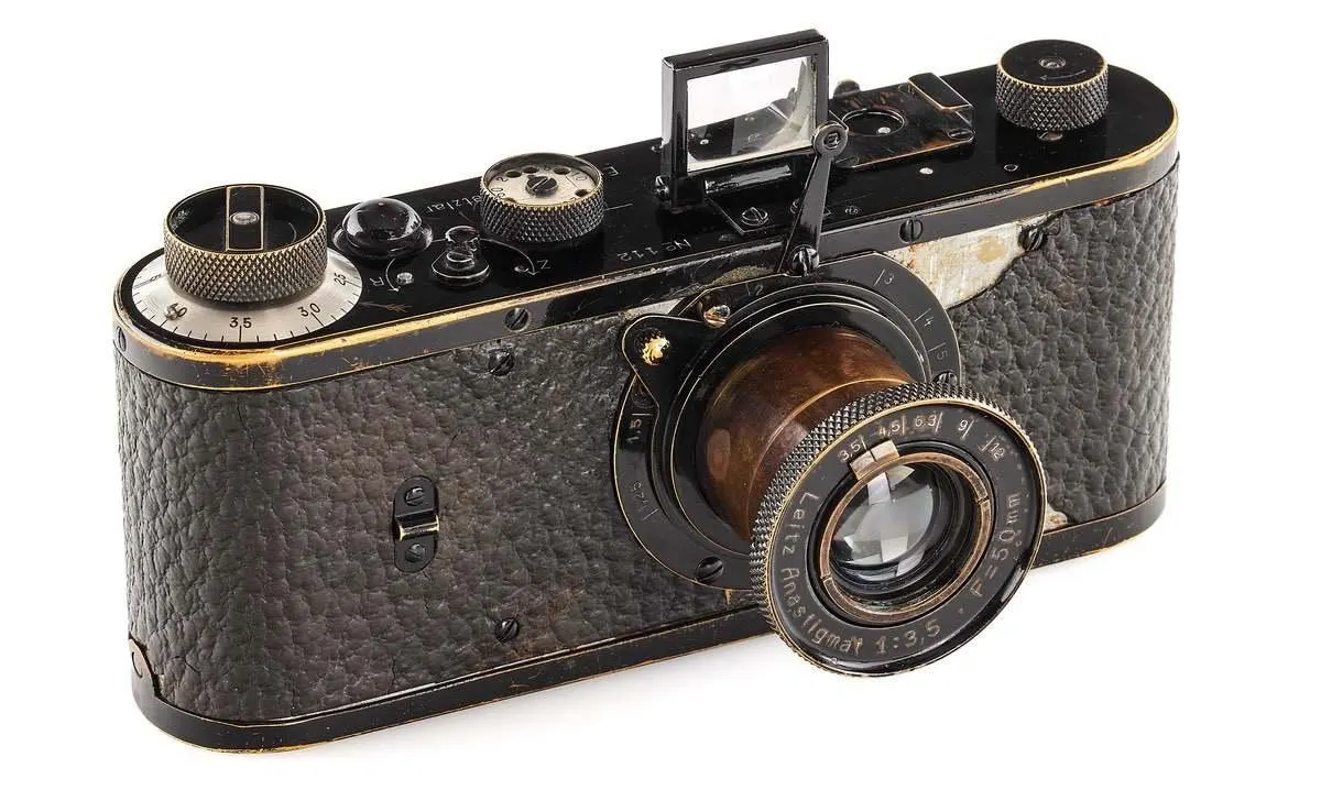 Leica 0-series number 112 prototype camera.