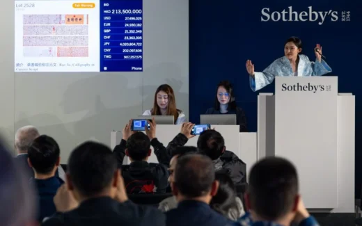 Sotheby's Hong Kong auction shows Xichu Wang selling Rao Jie’s Calligraphy in Cursive Script