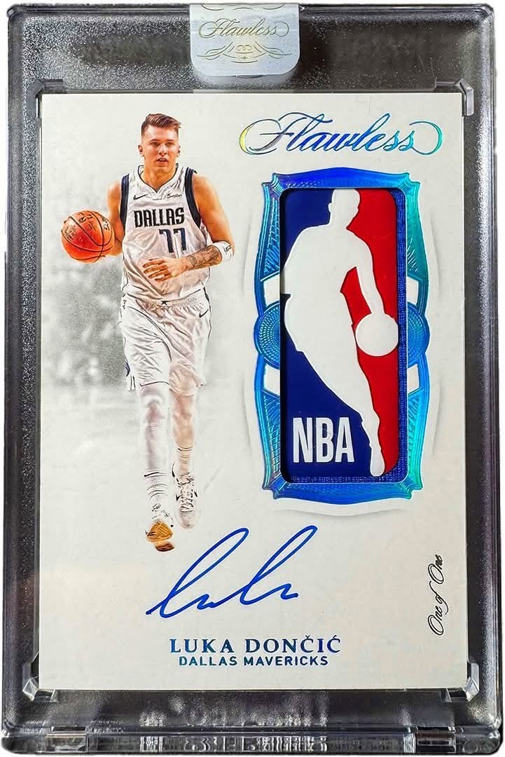 2018-19 Panini Flawless Luka Dončić Logoman autograph rookie trading card