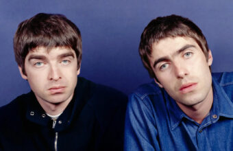 Oasis band memorabilia: Where to buy (7 recommended dealers and auctioneers)